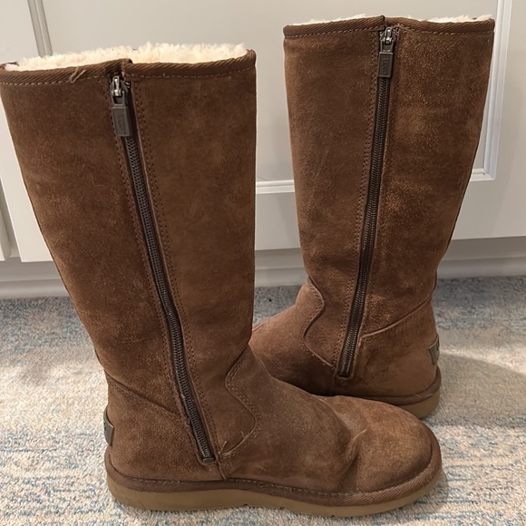 UGGS Tall Fleece Boots with buckle Tan Brown Color women’s size 5 - Picture 7 of 8